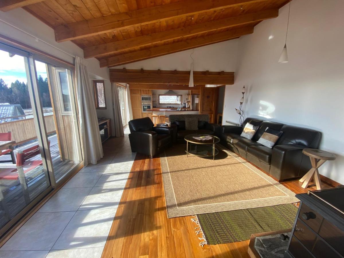Glacier Rock Lakeview House เลคเทคาโป ภายนอก รูปภาพ