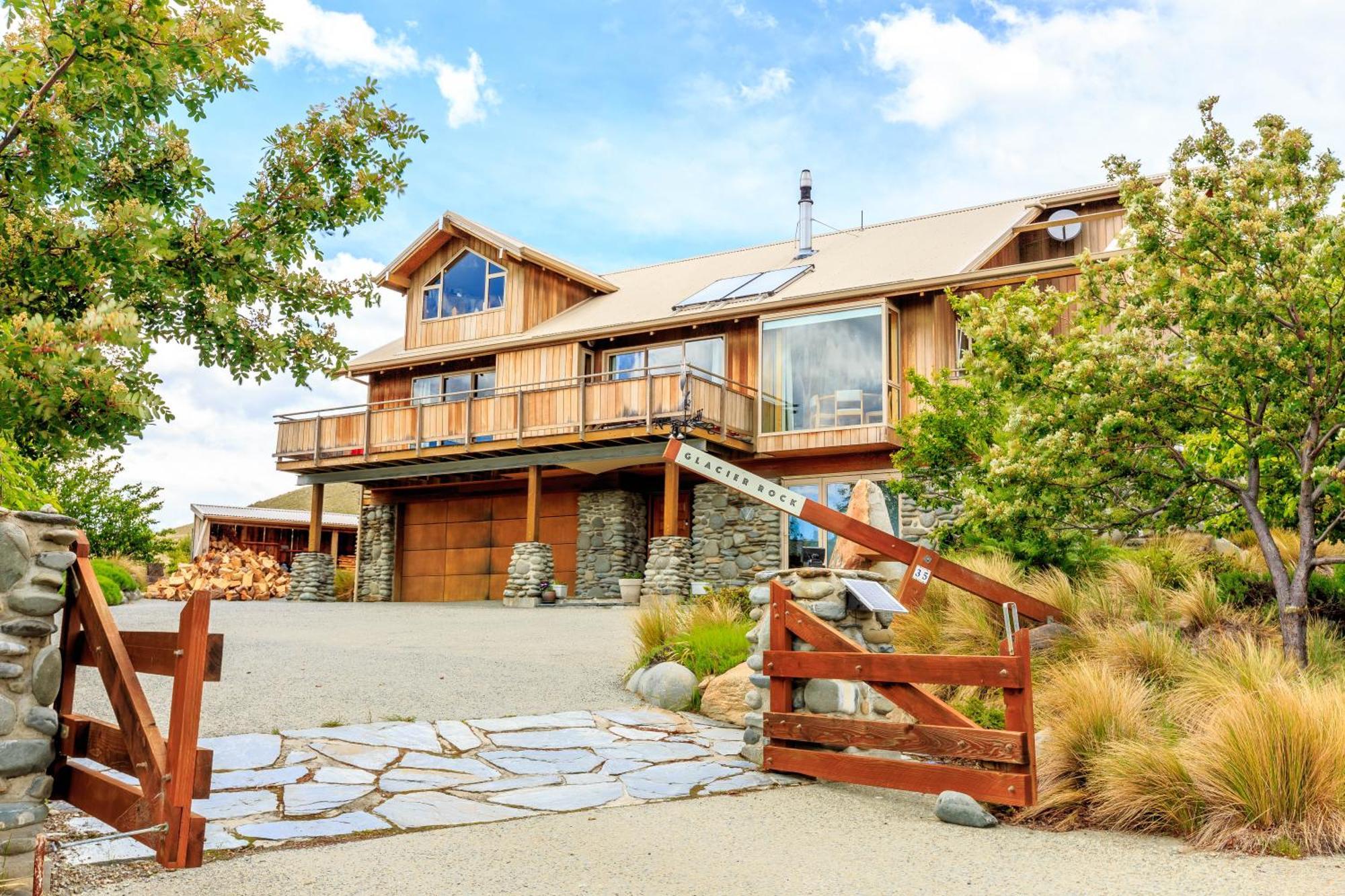 Glacier Rock Lakeview House เลคเทคาโป ภายนอก รูปภาพ
